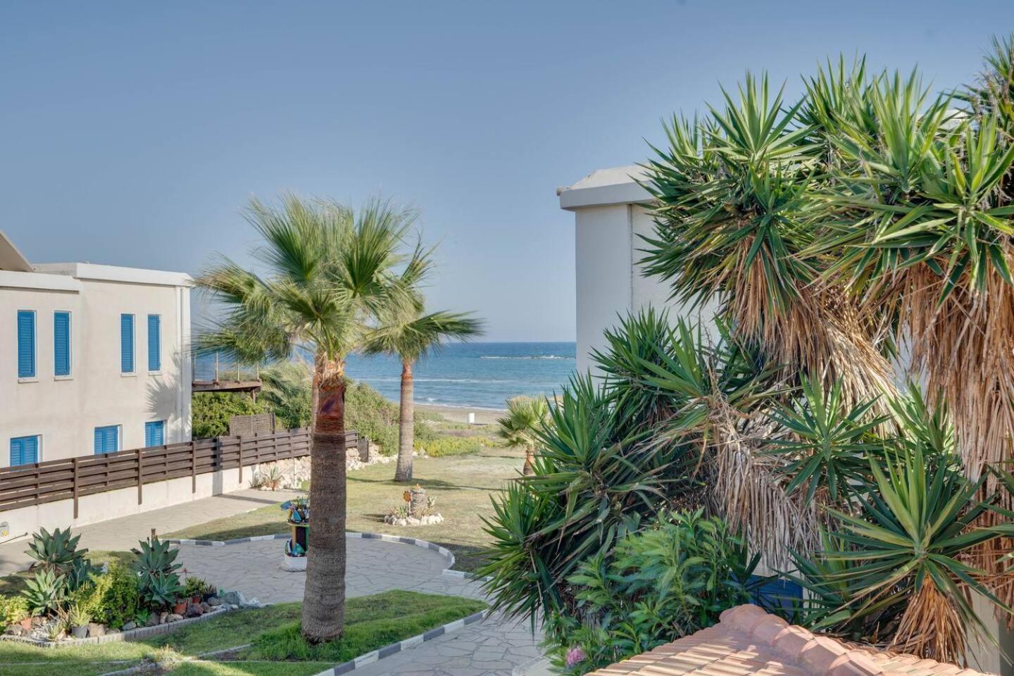Ammos Villa 20 Side Seaview Larnaca Dış mekan fotoğraf