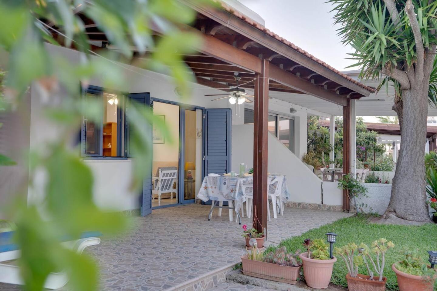 Ammos Villa 20 Side Seaview Larnaca Dış mekan fotoğraf